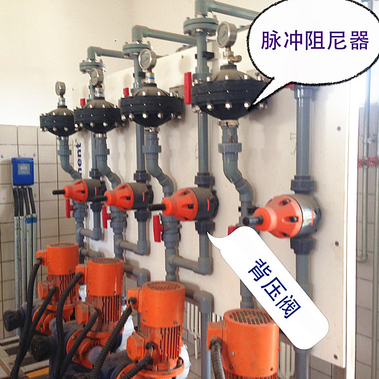 PVDF法兰背压阀-安全阀18625-F安装示意图2.jpg